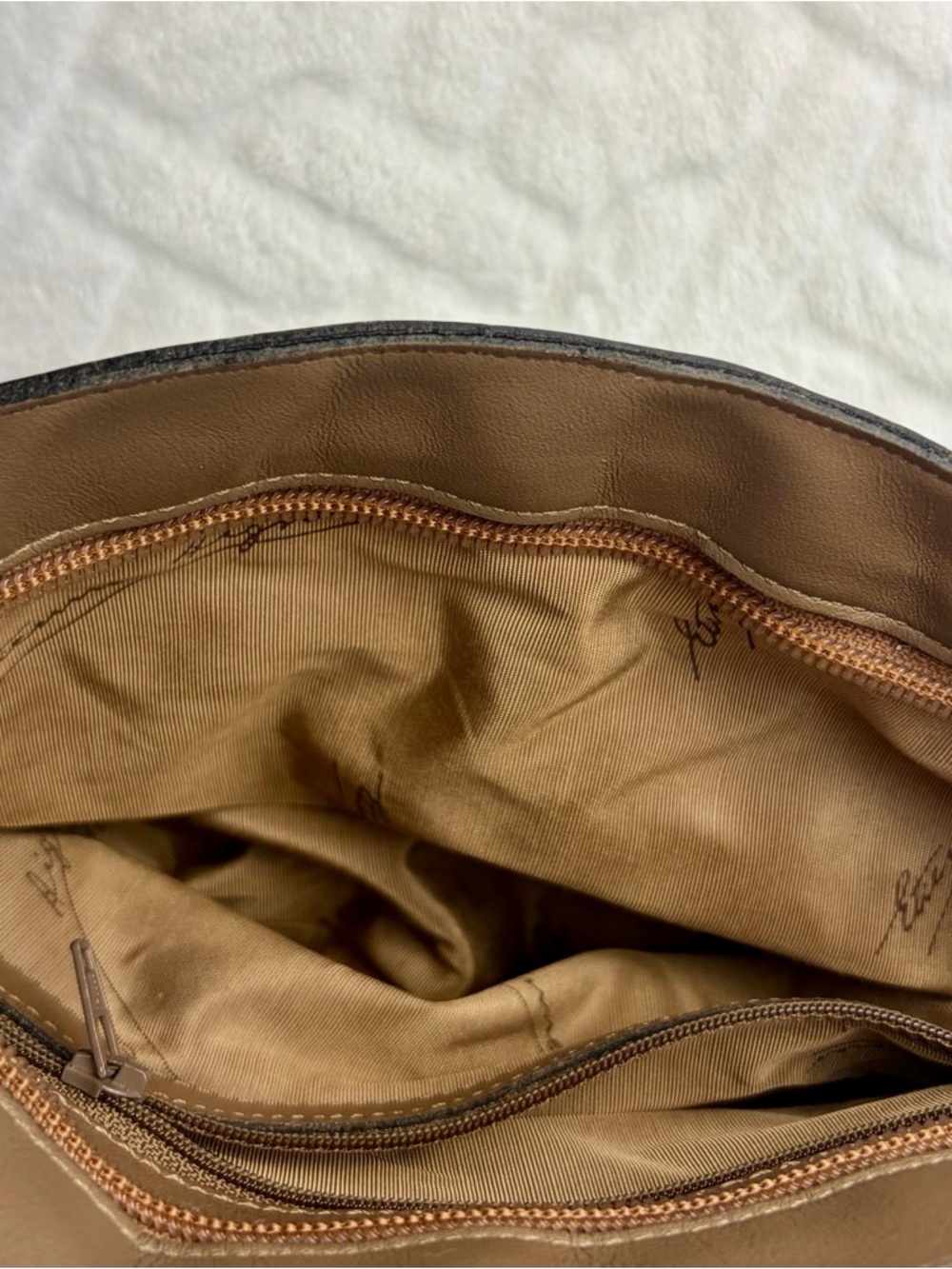 Vintage 80s Etienne Aigner iconic Leather rare Crossbody convertible Clutch - Picture 3 of 7